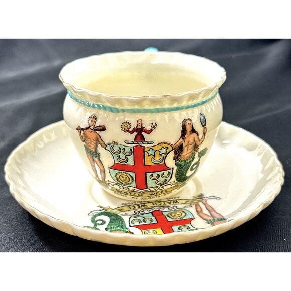 W.H. Goss Crested China Heraldic Watch Weel Arms at Abbotsford Saucer Cup - Picture 1 of 9